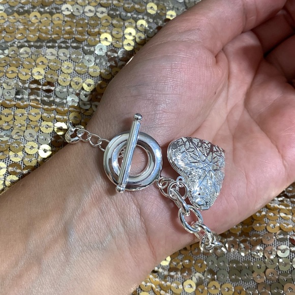 Silver Heart Bracelet - Picture 5 of 5